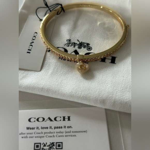 Coach viral pearl charm rhinestone gold hinge bracelet - Picture 1 of 4